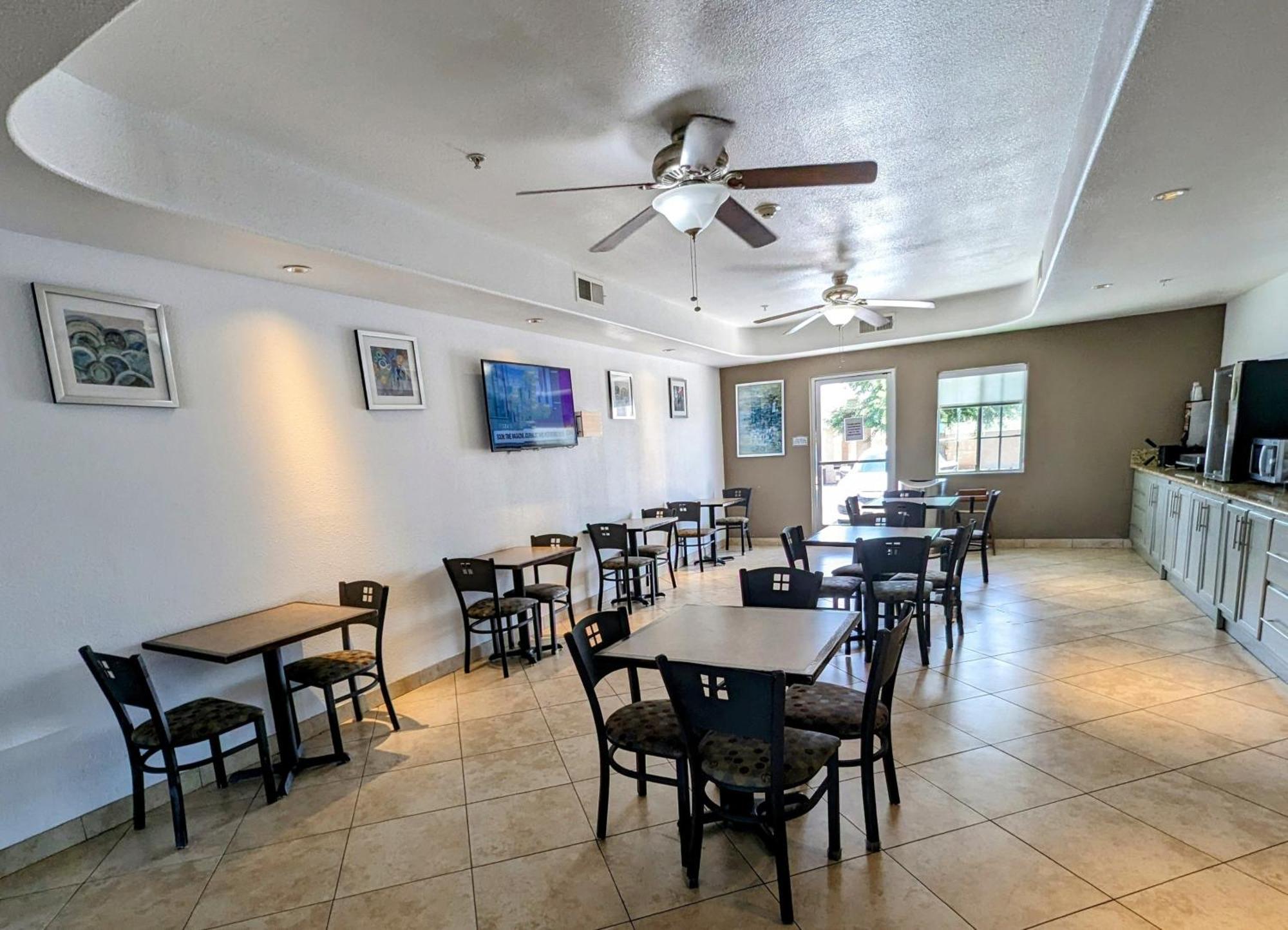 Best Western Plus Main Street Inn Brawley Exterior photo
